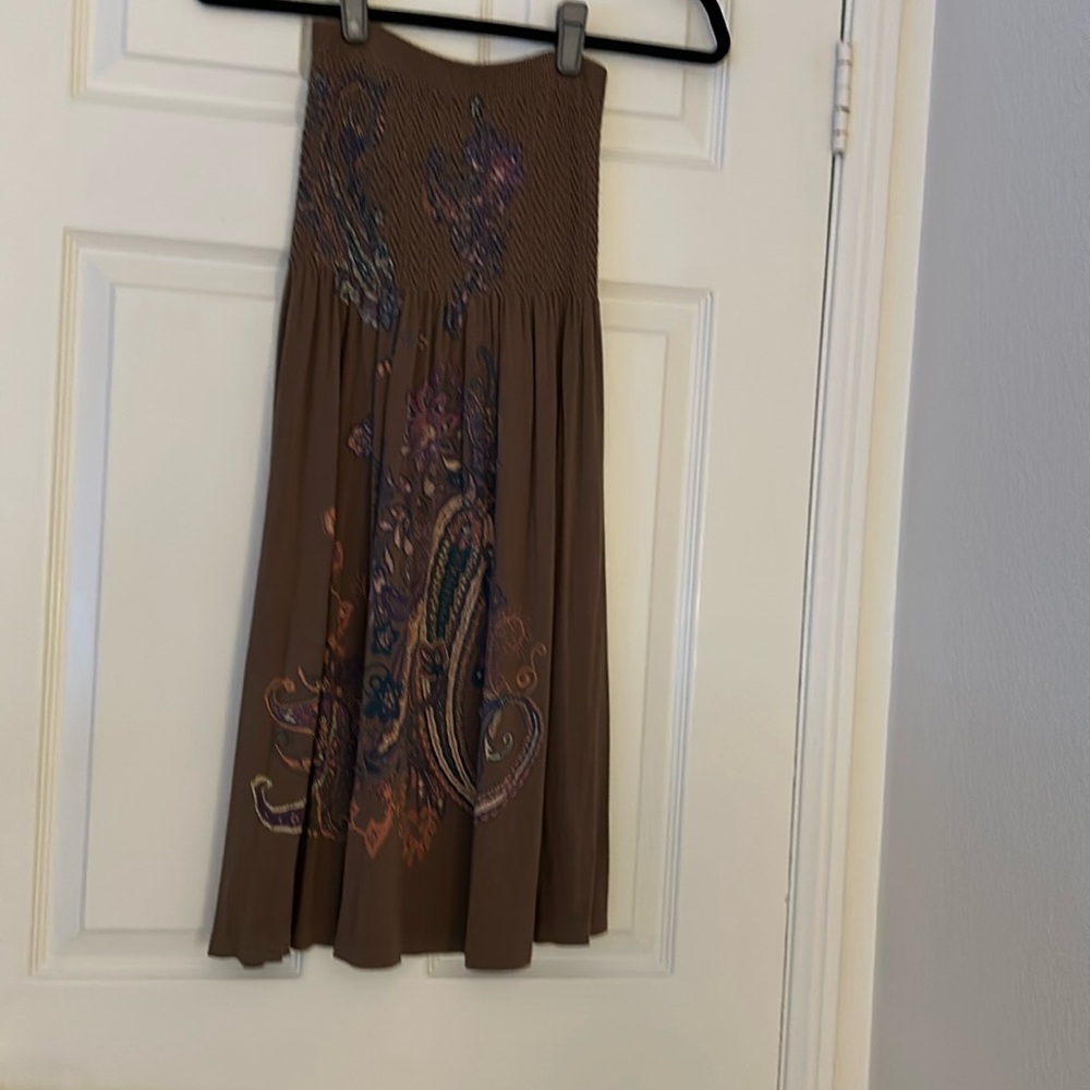 Brown strapless summer dress